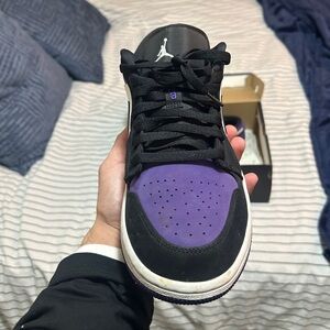 Nike Jordan low court purple size 10